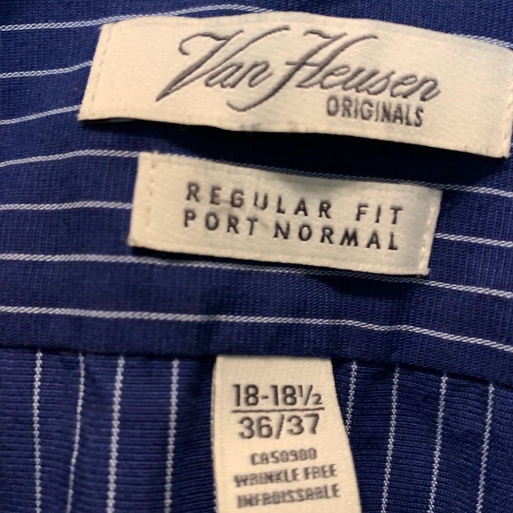 Van Heusen - Picture 2 of 3